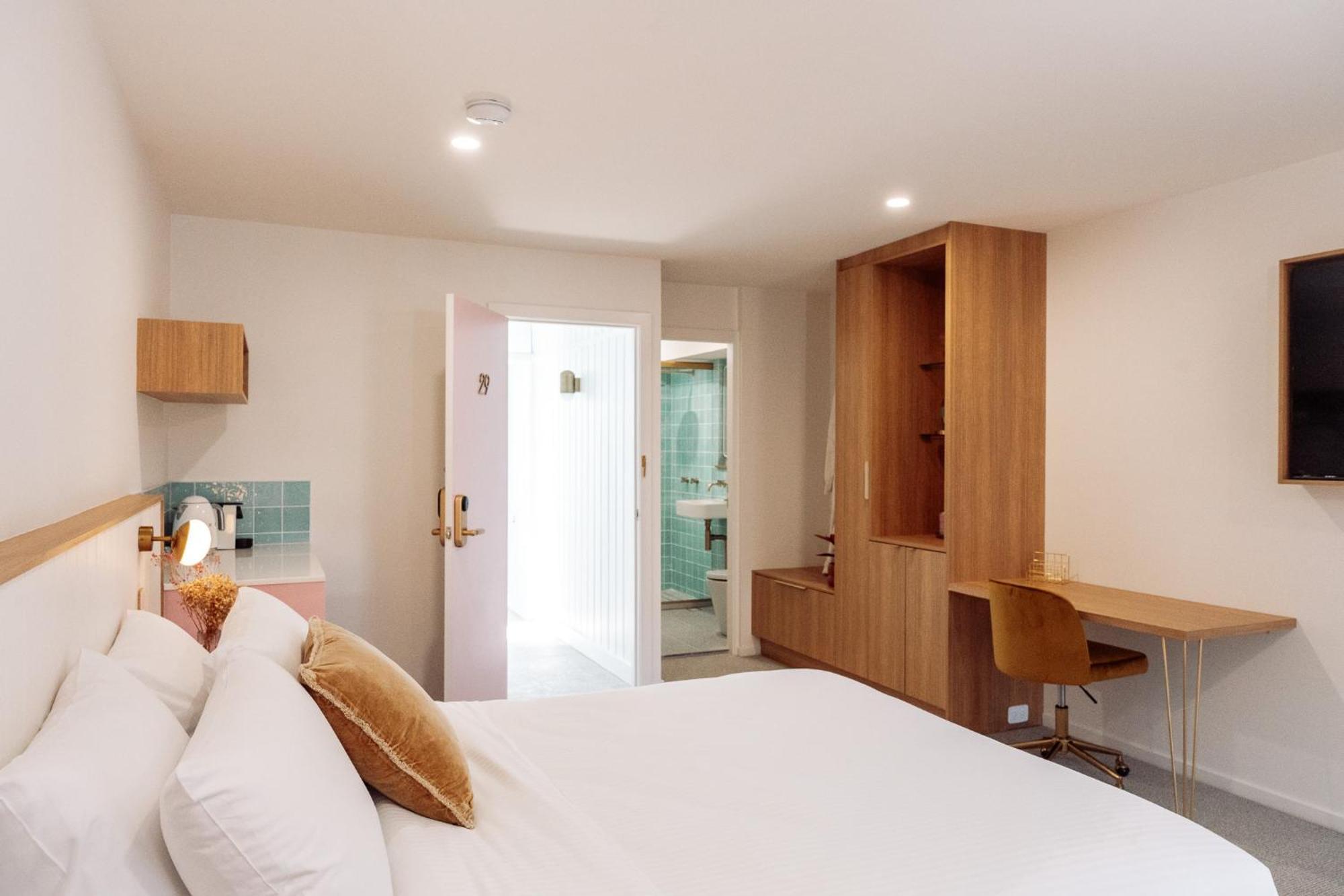 Surfside 22 Hotel 4*